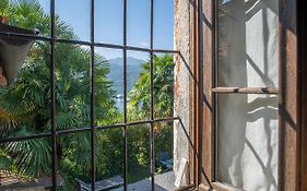 La Rosa Casa Con Vista Lago Dorta